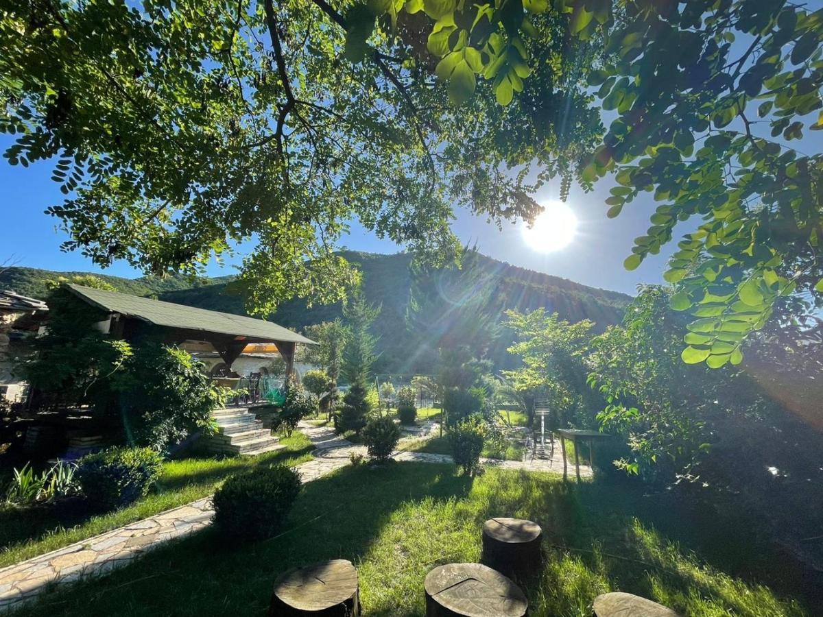 Kt Qato Hotel Bogove Kültér fotó